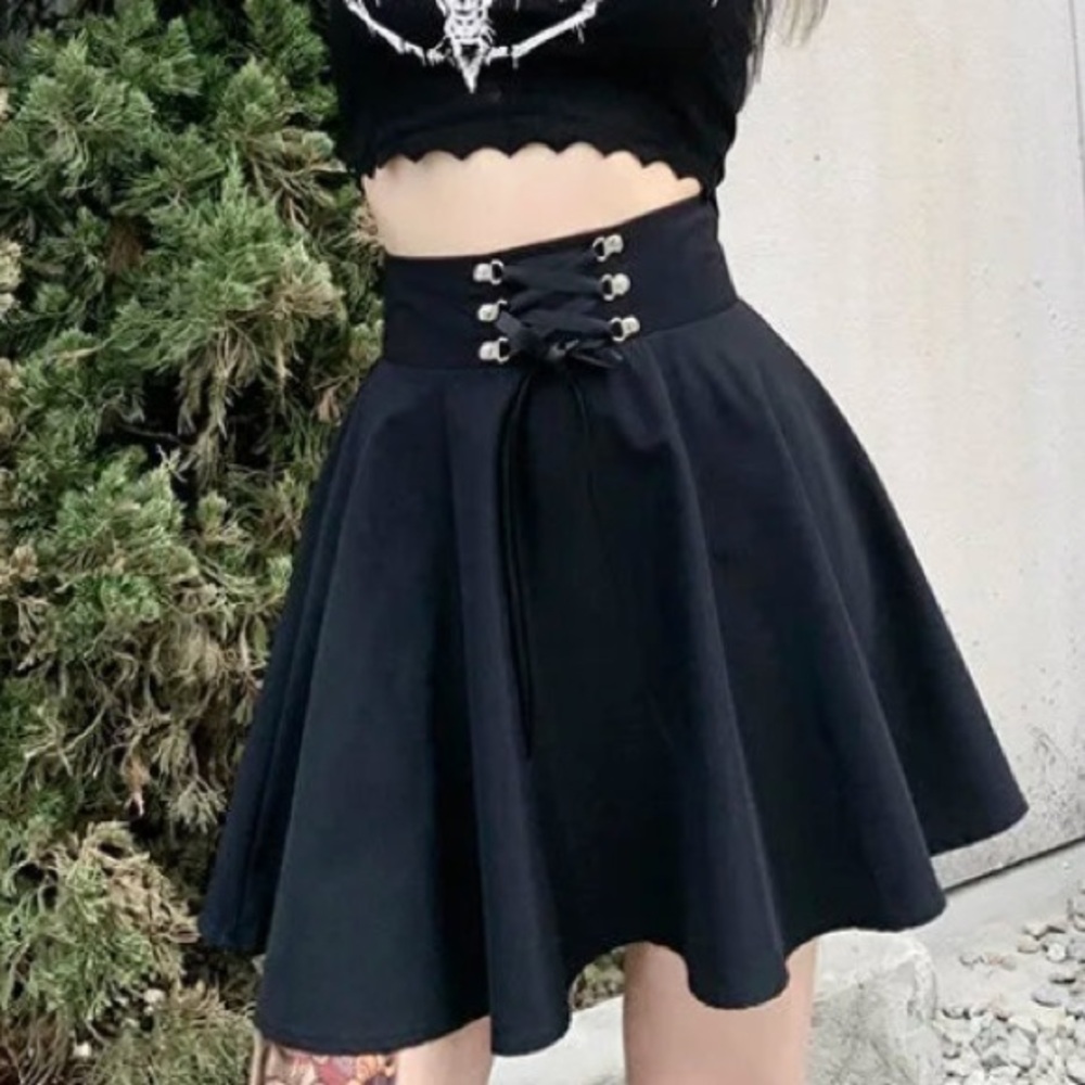 🖤 nwot gothcore skater skirt